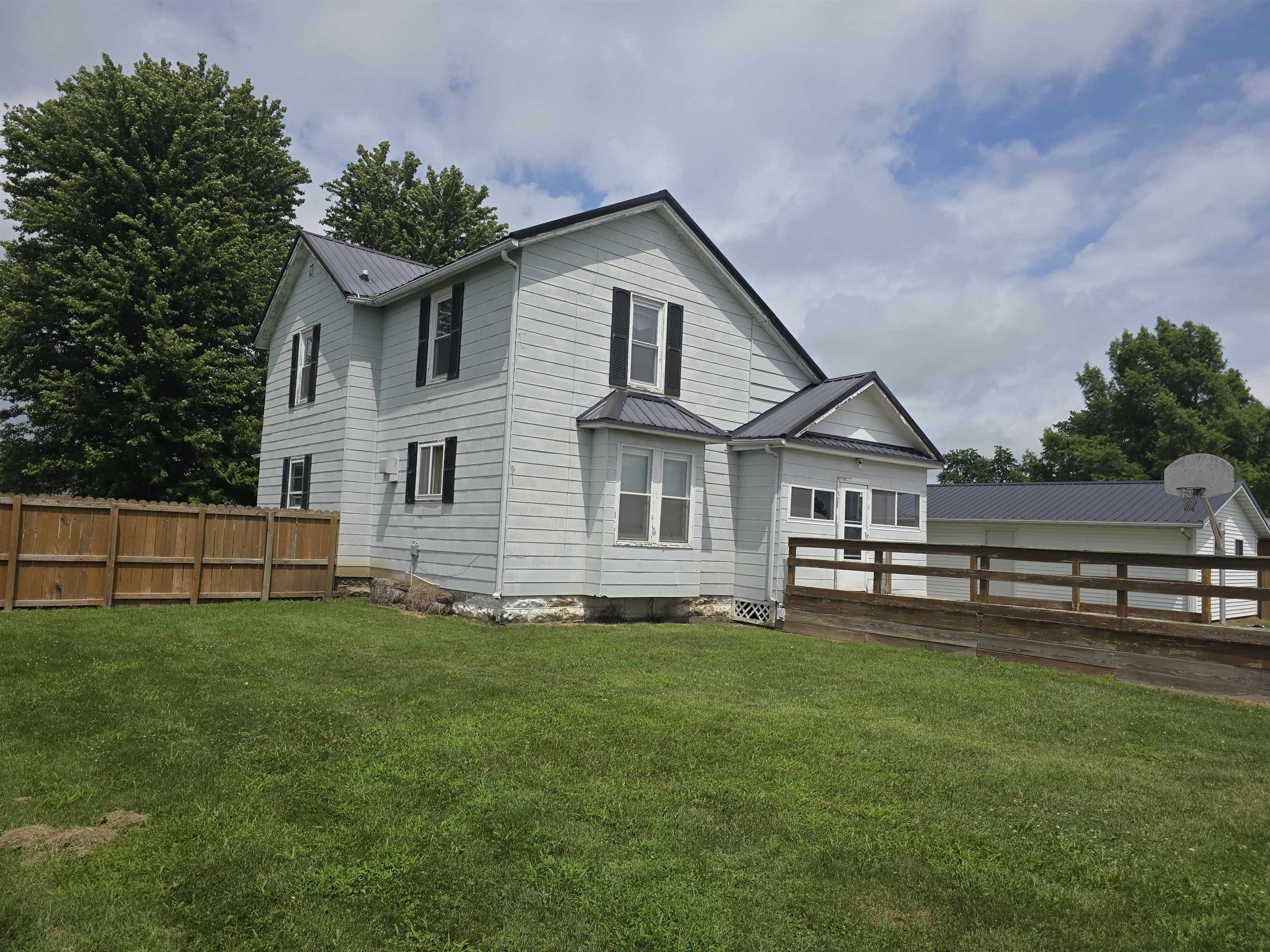 57 West Main Street Carthage, IL 62321 - Photo 25 of 31 Gallery Image 25