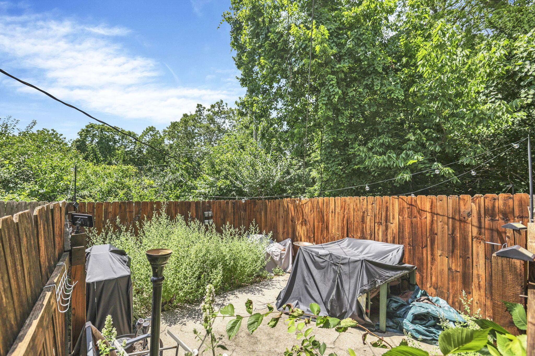 2715 Charing Road Upper Arlington, OH 43221 - Photo 10 of 19 10-web-or-mls-SMEP3635