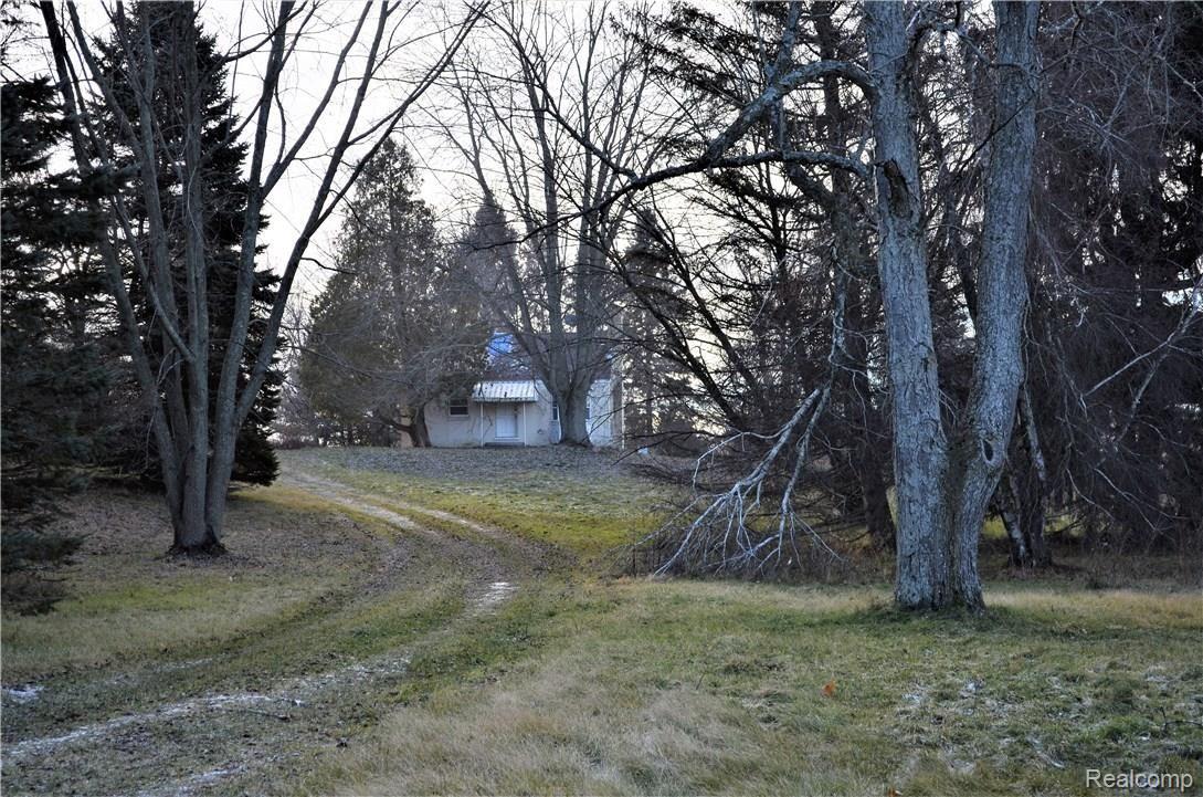 5422 Evans Road Holly, MI 48442 - Photo 1 of 15 DSC_0078.JPG