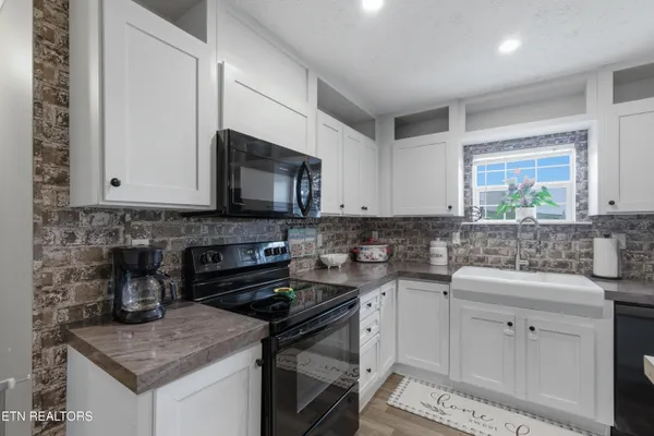 $264,900 | 915 Howell River Road, Rutledge, TN 37861