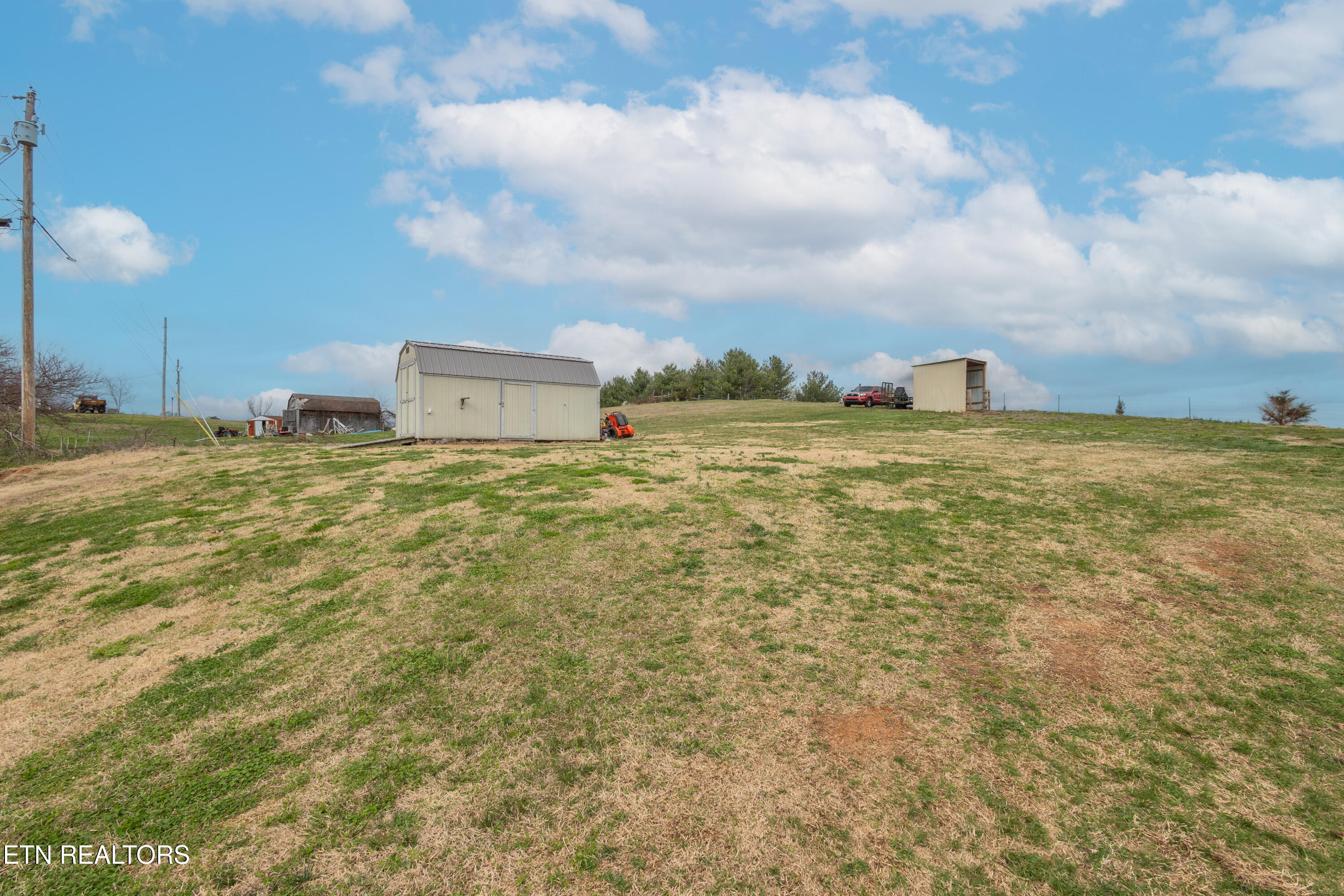 915 Howell River Road Rutledge, TN 37861 - Photo 33 of 37 300-34