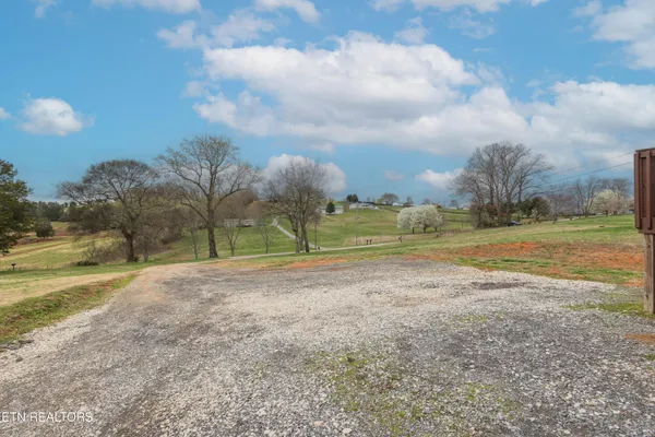 $264,900 | 915 Howell River Road, Rutledge, TN 37861