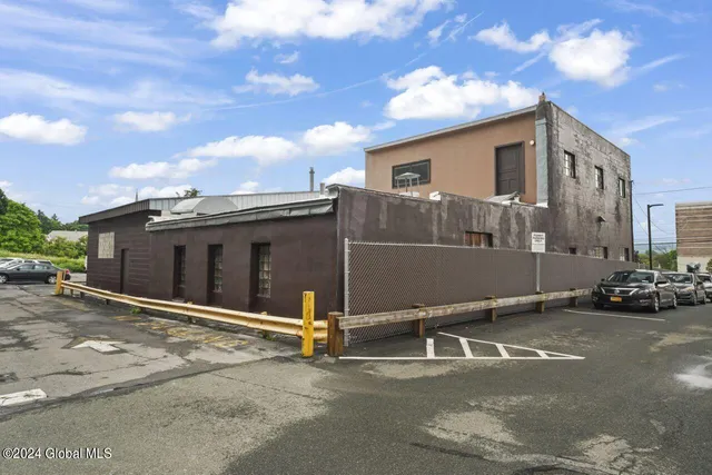 $675,000 | 111 Nott Terrace, Schenectady, NY 12308