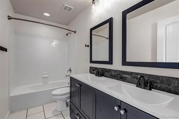 $825,900 | 25150 East Ottawa Drive, Aurora, CO 80016