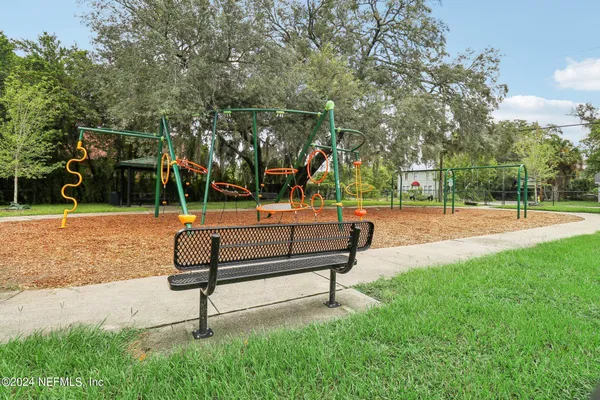 $1,325 | 1900 Danese Court, Jacksonville, FL 32207