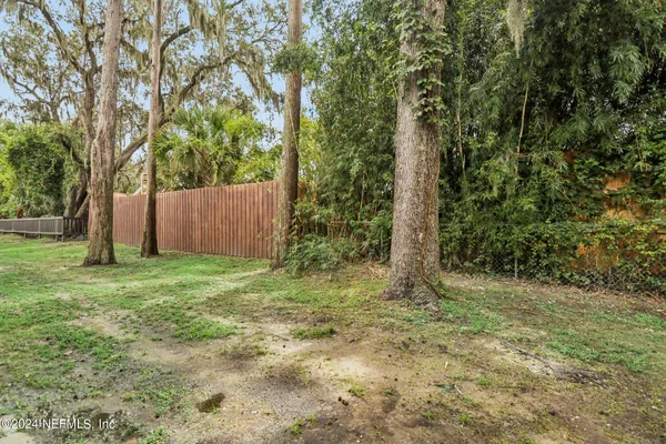 $1,325 | 1900 Danese Court, Jacksonville, FL 32207