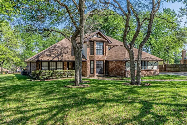 $3,300 | 8808 Sylvan Court, Fort Worth, TX 76120