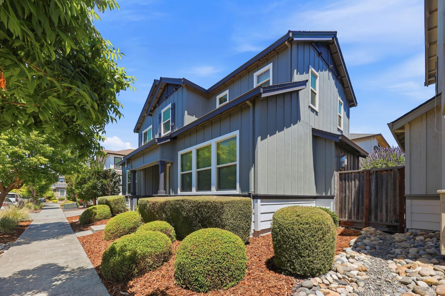 2318 Avignon Circle Santa Rosa, CA 95403 - Photo 2 of 45