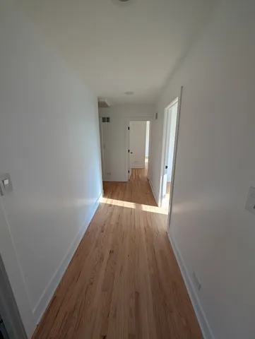 $4,495 | 916 North Noble Street, Unit 2F, Chicago, IL 60642