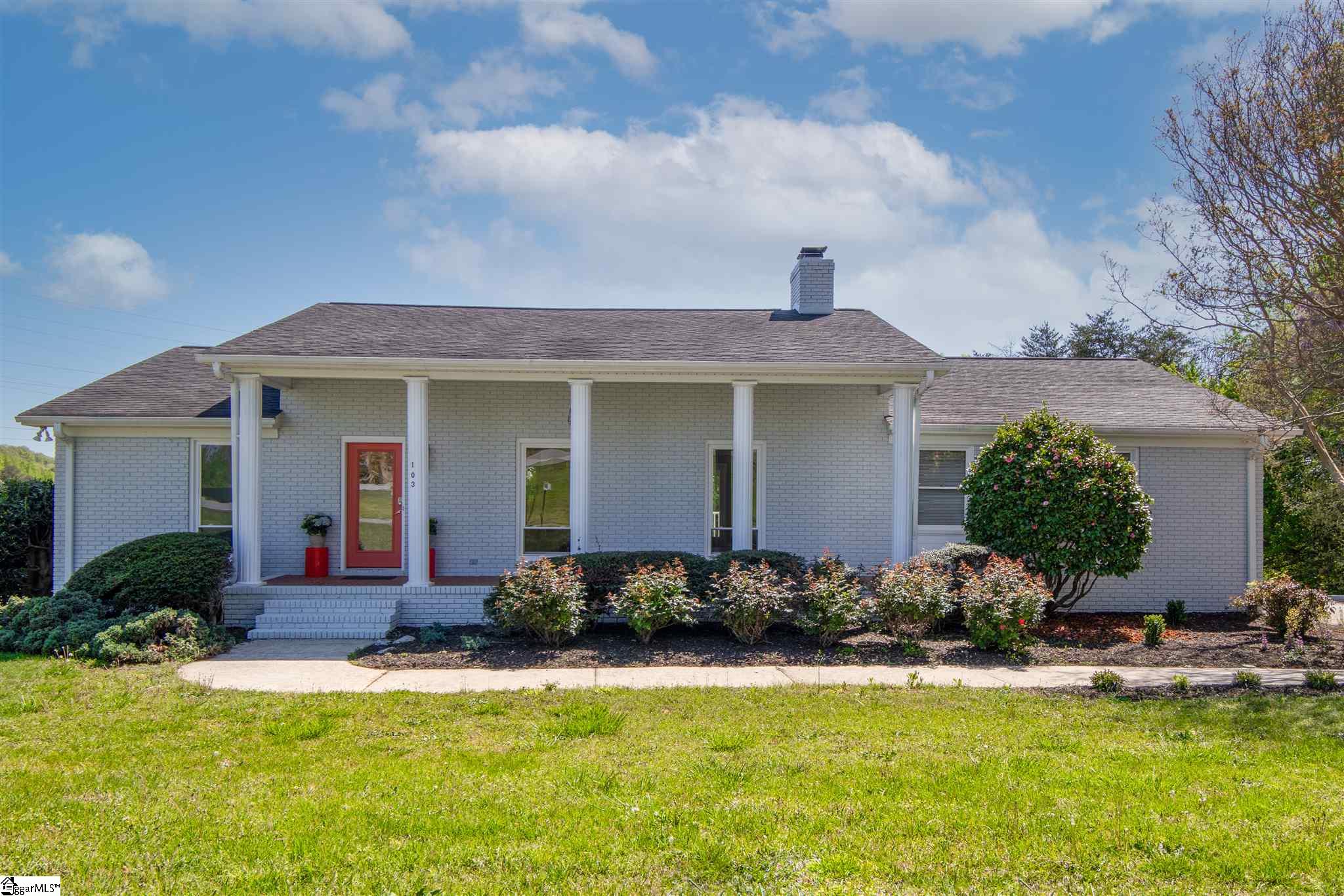 103 Altamont Road Greenville, SC 29609 - Photo 1 of 35 103 Altamont Rd - 29609