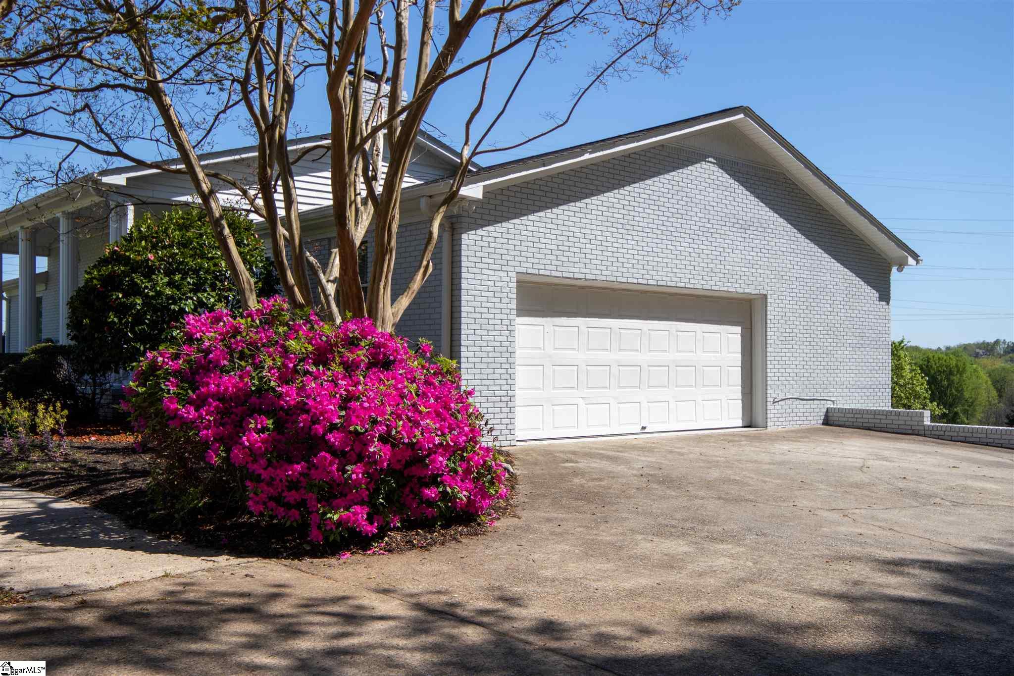 103 Altamont Road Greenville, SC 29609 - Photo 29 of 35