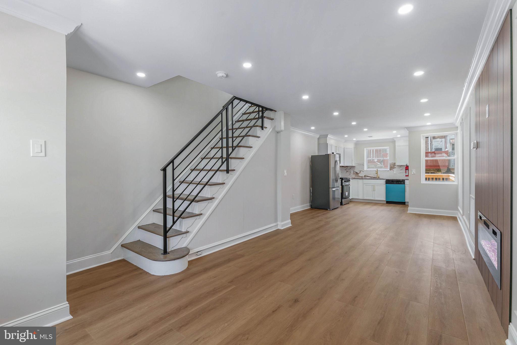 436 Timberlake Road Upper Darby, PA 19082 - Photo 4 of 29