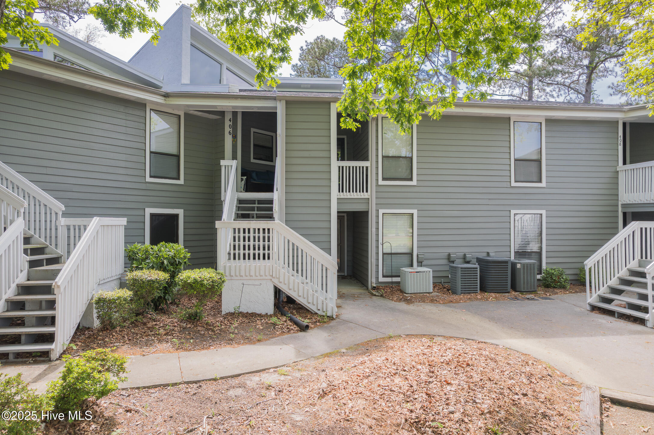 732 Azalea Drive, Unit 406 Hampstead, NC 28443 - Photo 2 of 35 3FRONT