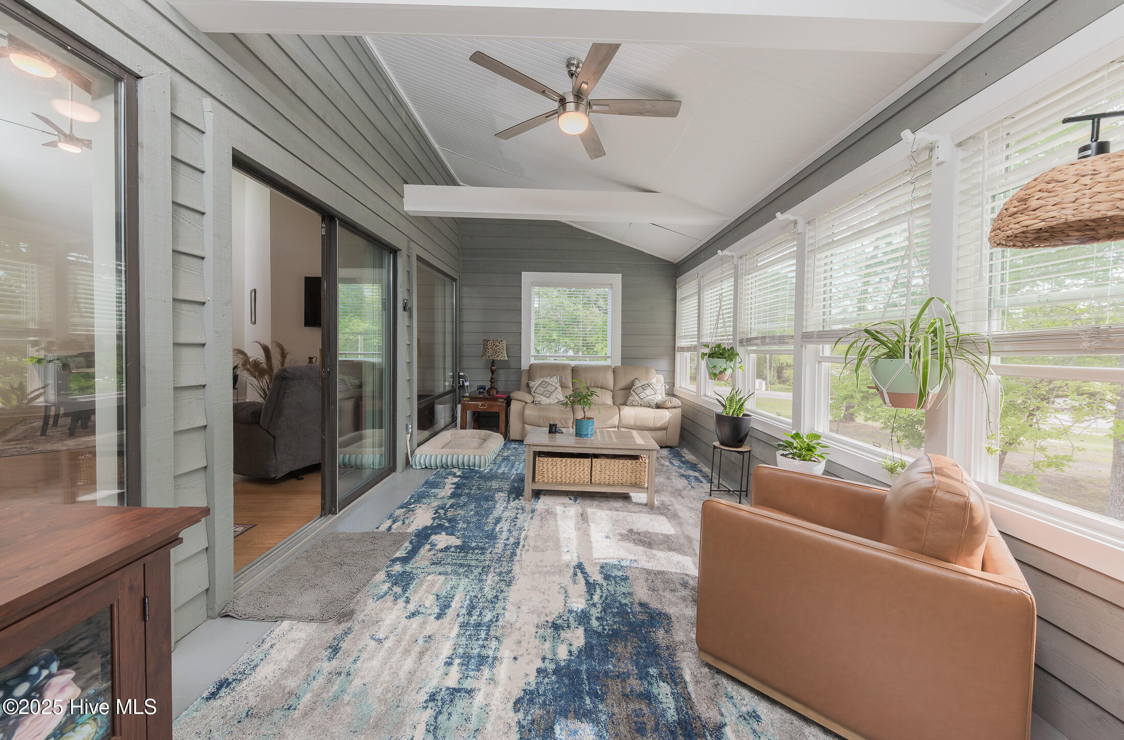 732 Azalea Drive, Unit 406 Hampstead, NC 28443 - Photo 21 of 35 30SUNROOM