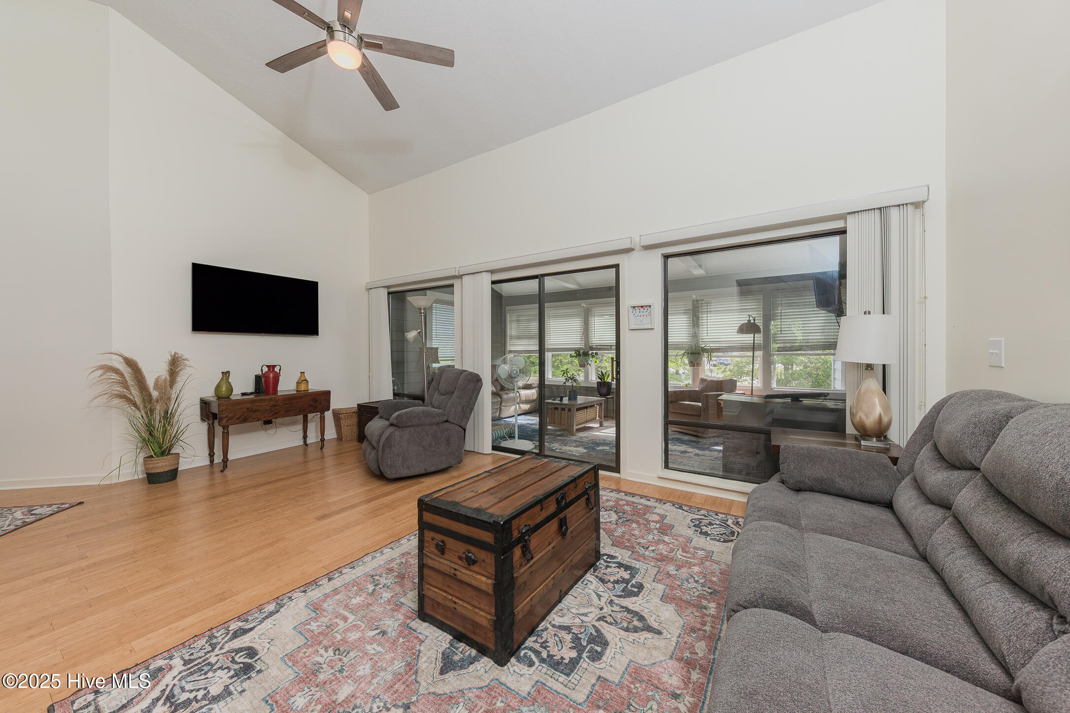 732 Azalea Drive, Unit 406 Hampstead, NC 28443 - Photo 3 of 35 4LIVING