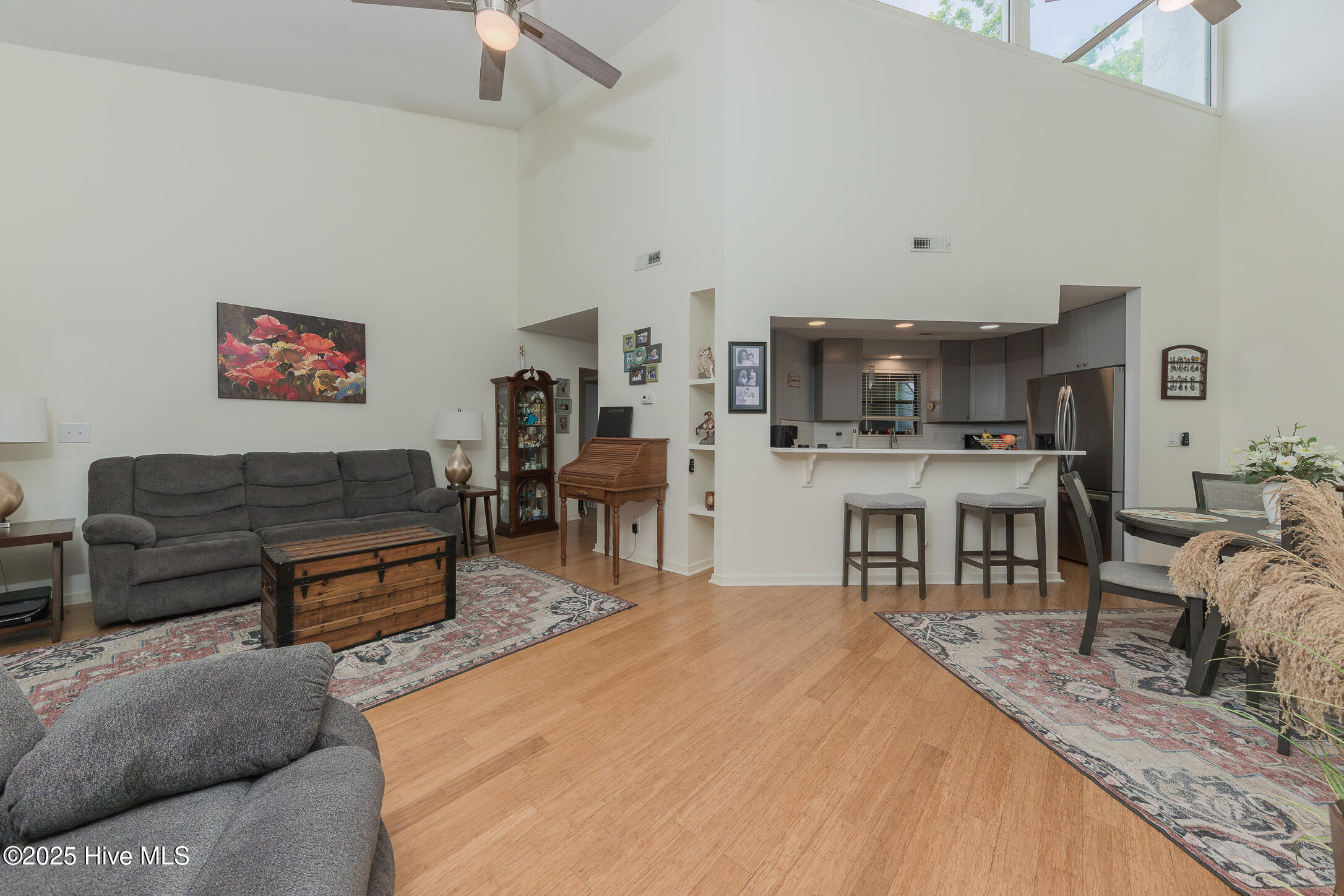 732 Azalea Drive, Unit 406 Hampstead, NC 28443 - Photo 5 of 35 7LIVING