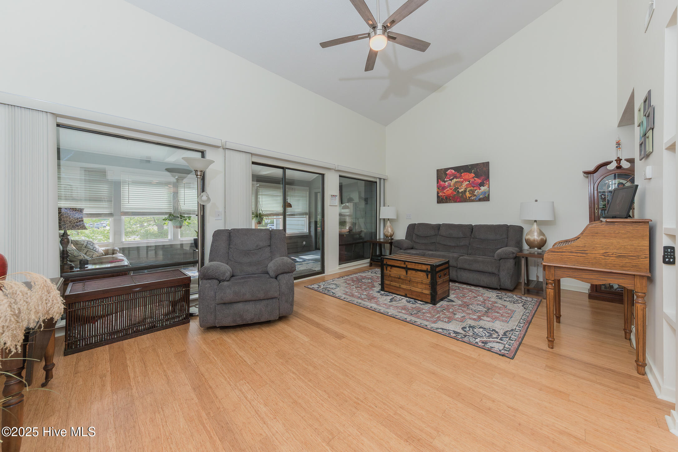 732 Azalea Drive, Unit 406 Hampstead, NC 28443 - Photo 7 of 35 9LIVING