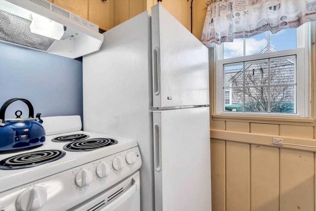 12 Van Duzer Road, Unit 8 Barnstable, MA 02675 - Photo 12 of 40