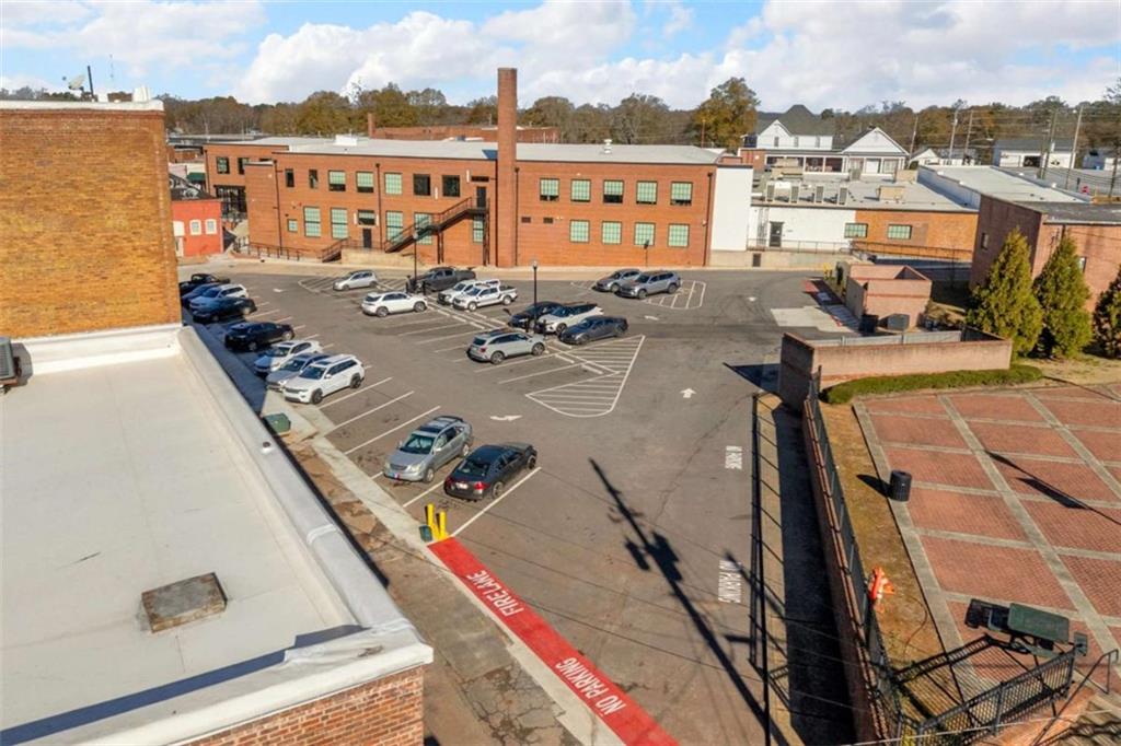 1642 South Broad Street, Unit 22 Commerce, GA 30529 - Photo 3 of 6