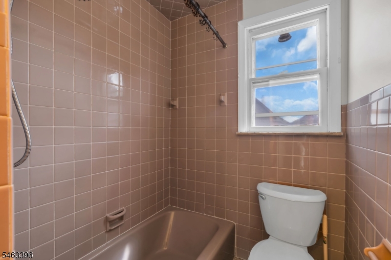 115 Van Riper Avenue, Unit 2 Clifton, NJ 07011 - Photo 15 of 20 Gallery Image 15
