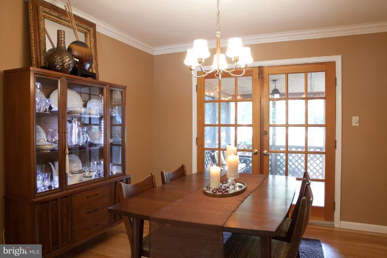 8916 Victoria Road Springfield, VA 22151 - Photo 11 of 24 Dining Room