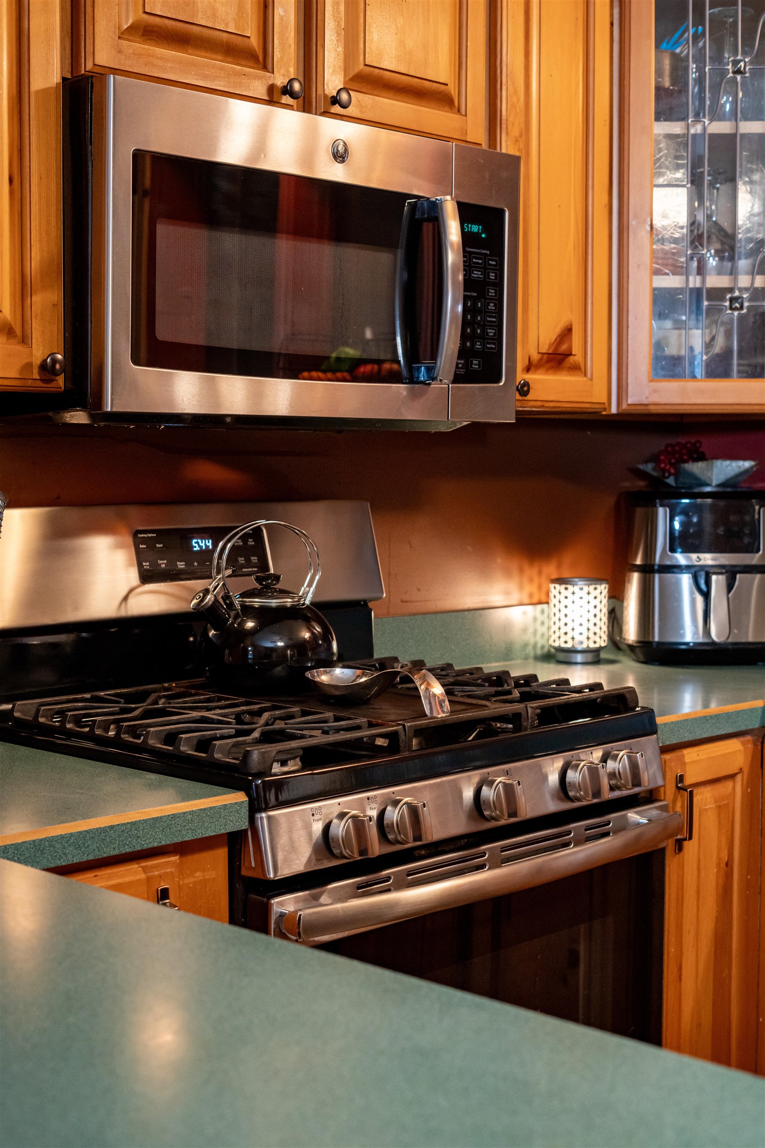 3605 Big Hill Road Chadwick, IL 61014 - Photo 33 of 99 a stove top oven sitting inside of a kitchen