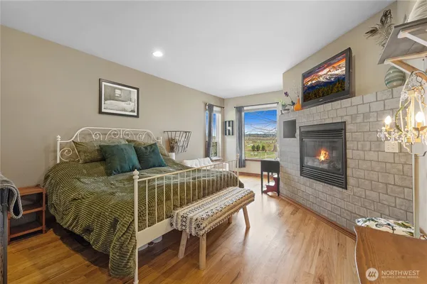 $1,650,000 | 513 212th Street Northwest, Arlington, WA 98223
