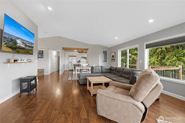 $1,650,000 | 513 212th Street Northwest, Arlington, WA 98223