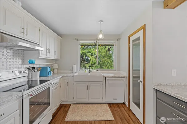 $1,650,000 | 513 212th Street Northwest, Arlington, WA 98223