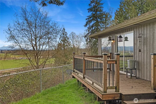 $1,650,000 | 513 212th Street Northwest, Arlington, WA 98223