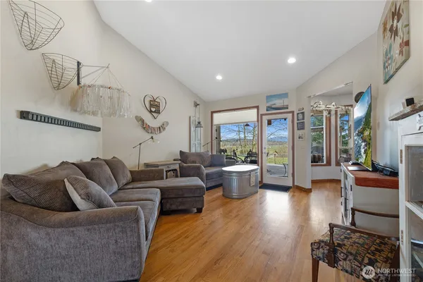 $1,650,000 | 513 212th Street Northwest, Arlington, WA 98223