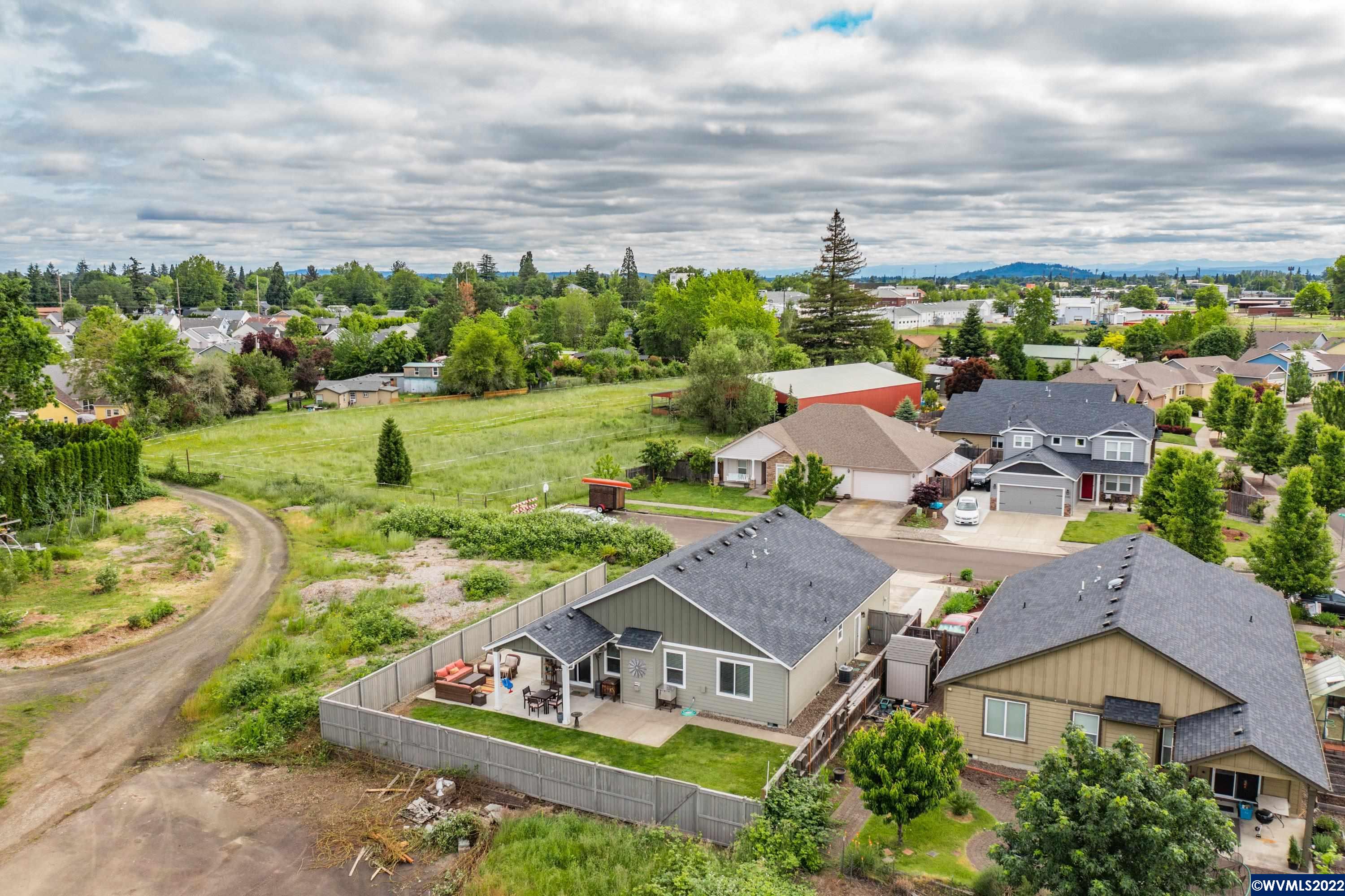 2428 Perfect Lane Southwest Albany, OR 97321 - Photo 41 of 42 Gallery Image 41
