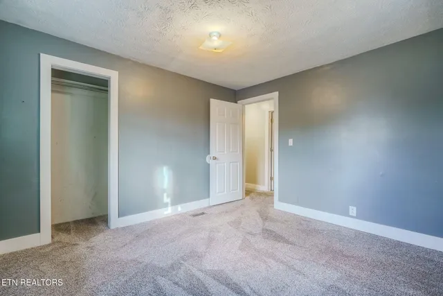 $289,990 | 111 Rockwaller Lane, Jacksboro, TN 37757