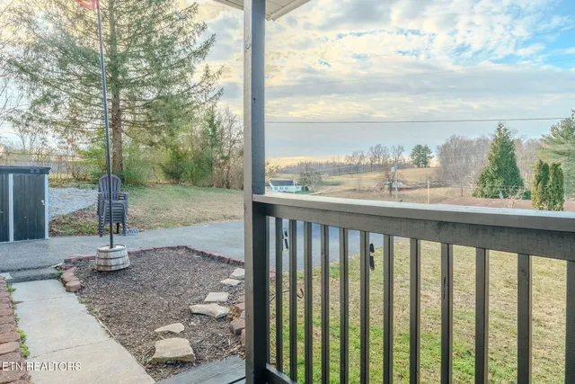 $289,990 | 111 Rockwaller Lane, Jacksboro, TN 37757