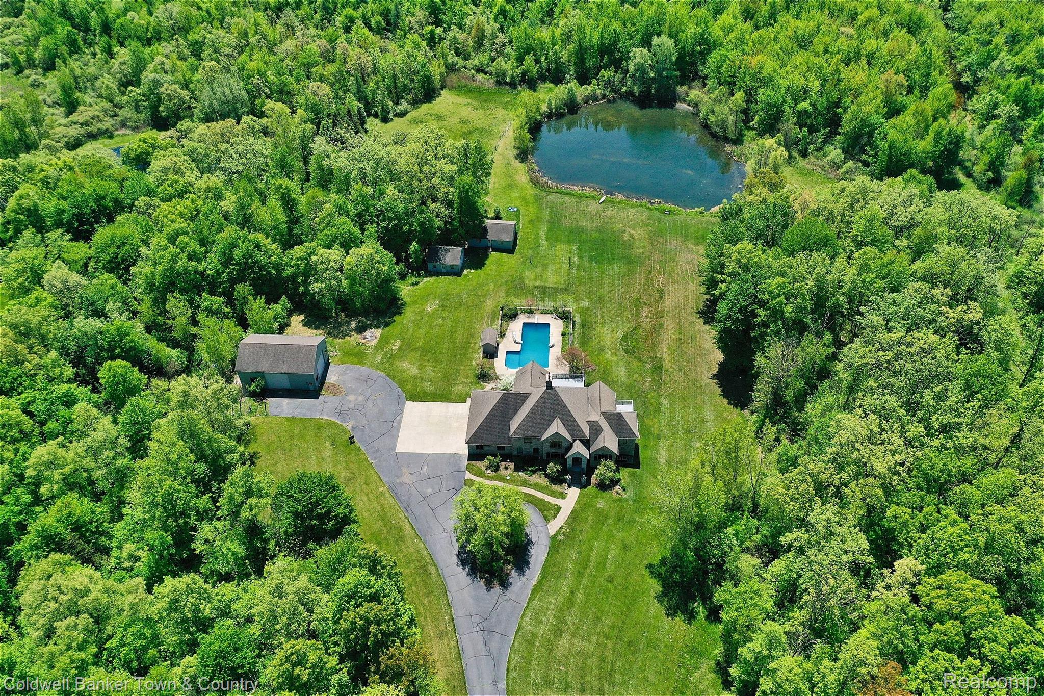 9580 Bergin Road Howell, MI 48843 - Photo 4 of 88 Gallery Image 4