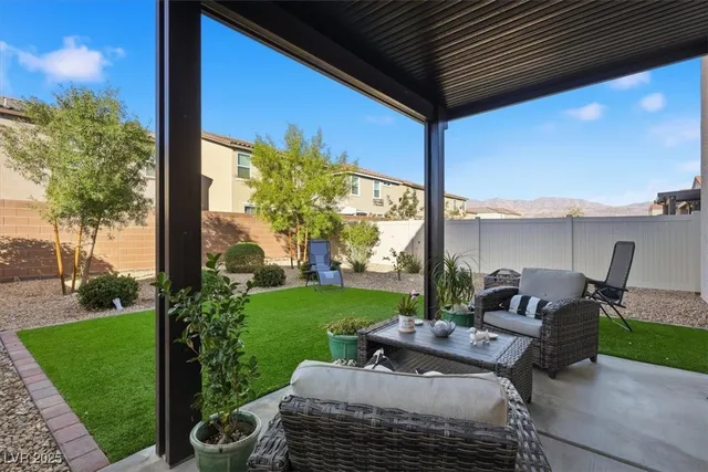 $505,000 | 6955 Feather Hl Street, North Las Vegas, NV 89086