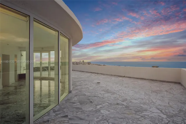 $14,500,000 | 1000 South Pointe Drive, Unit PH2804, Miami Beach, FL 33139