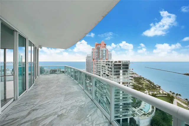 $14,500,000 | 1000 South Pointe Drive, Unit PH2804, Miami Beach, FL 33139
