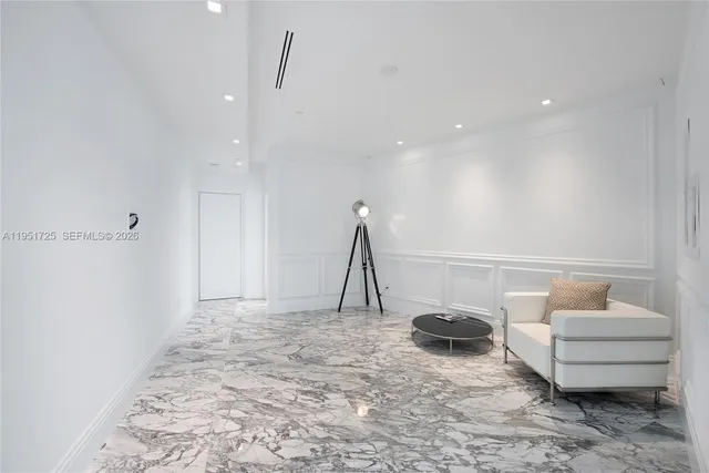 $14,500,000 | 1000 South Pointe Drive, Unit PH2804, Miami Beach, FL 33139