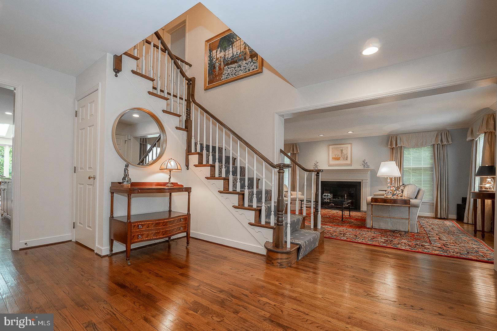 213 Ravenscliff Road Wayne, PA 19087 - Photo 4 of 68 Stately Foyer