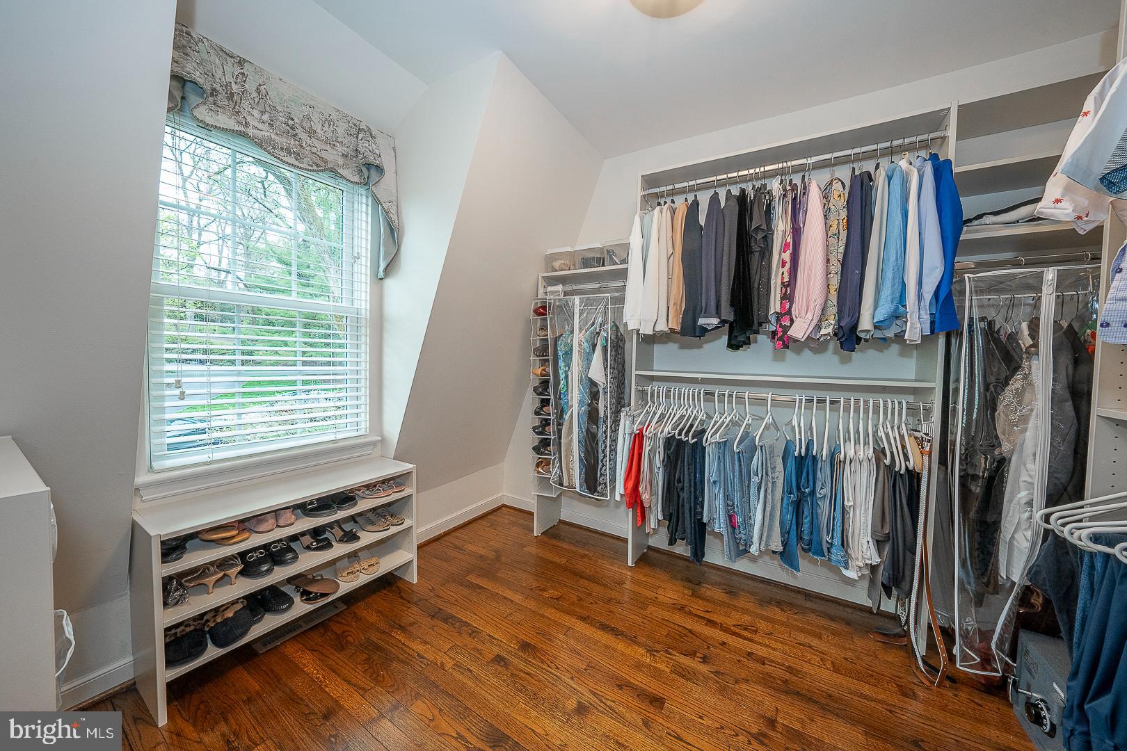 213 Ravenscliff Road Wayne, PA 19087 - Photo 45 of 68 Primary Closet