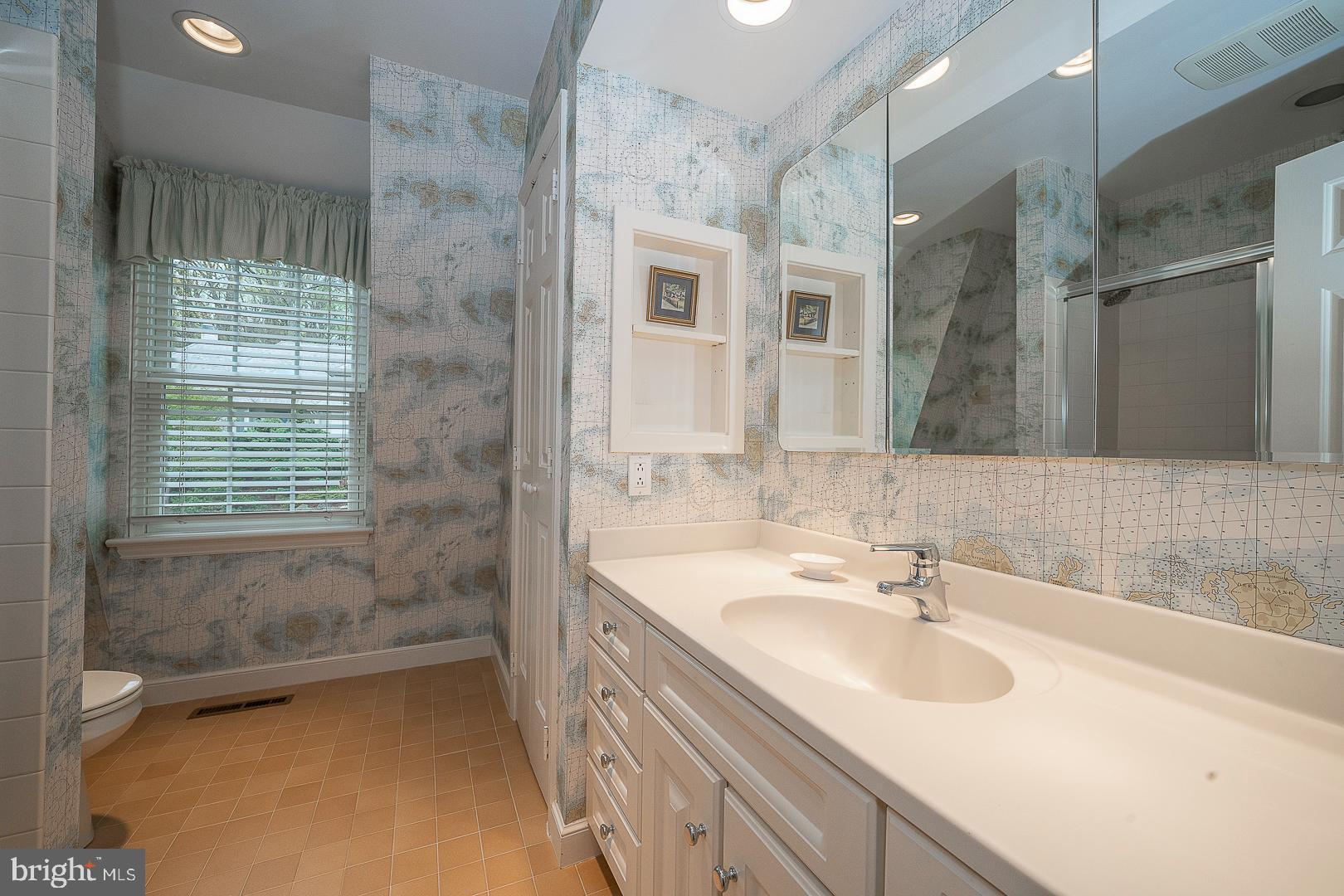 213 Ravenscliff Road Wayne, PA 19087 - Photo 51 of 68 Hall Bath