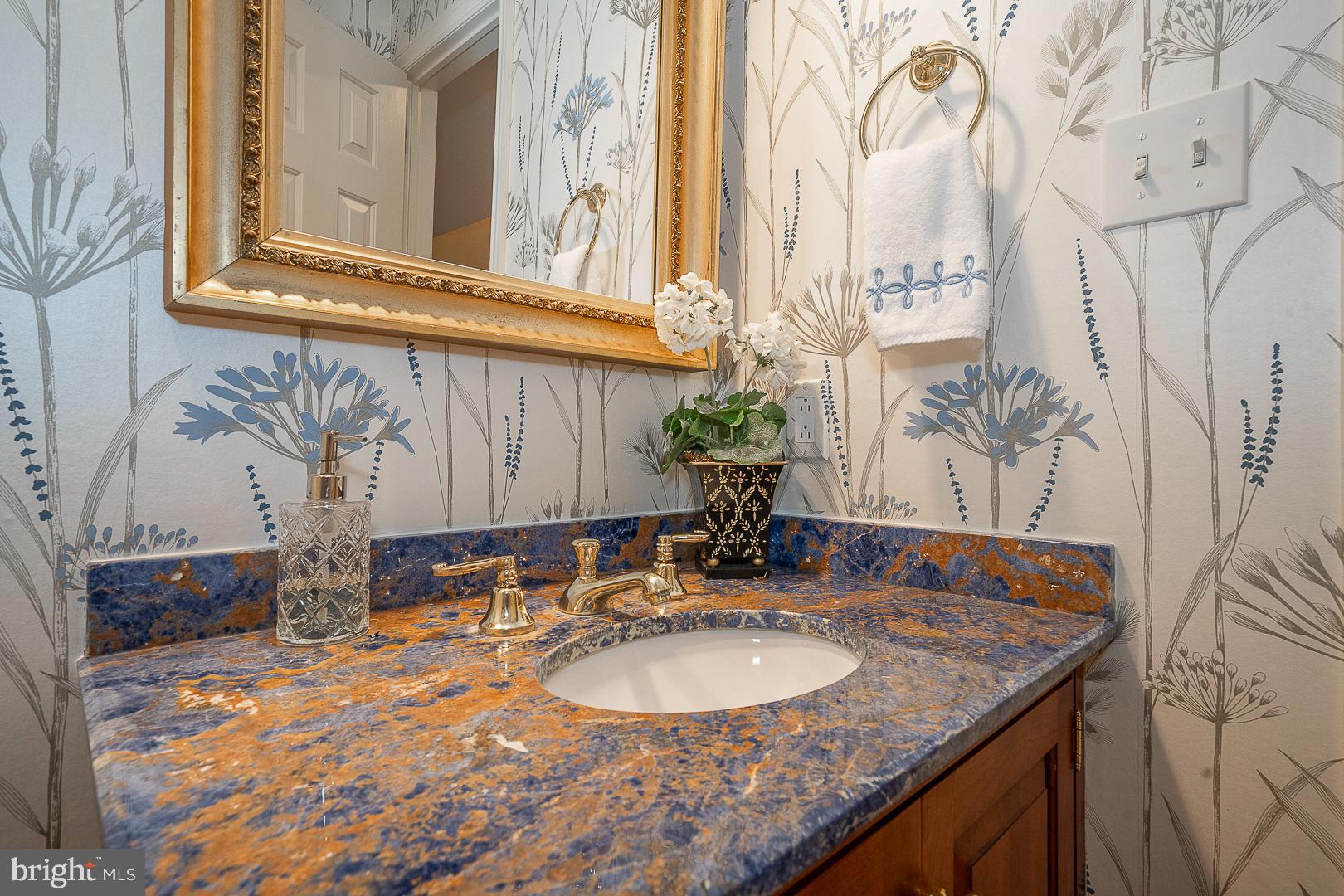 213 Ravenscliff Road Wayne, PA 19087 - Photo 9 of 68