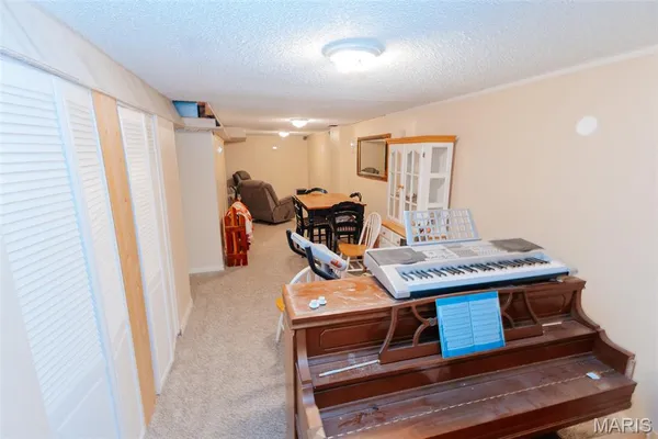 $220,000 | 5281 Pitcher Drive, House Springs, MO 63051