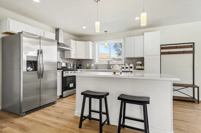 $525,000 | 2821 14 Mile Road Northeast, Sparta, MI 49345