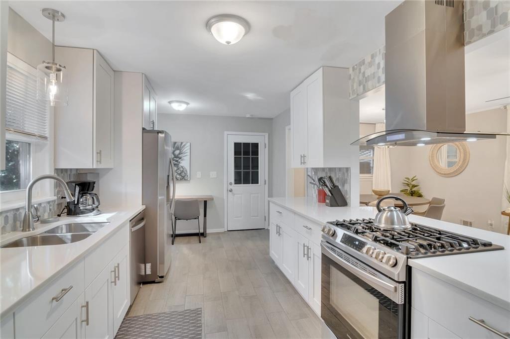 577 Kurtz Road Marietta, GA 30066 - Photo 6 of 24