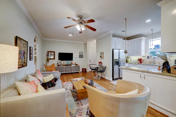 $2,050 | 319 West 10th Street, Unit A, Houston, TX 77008