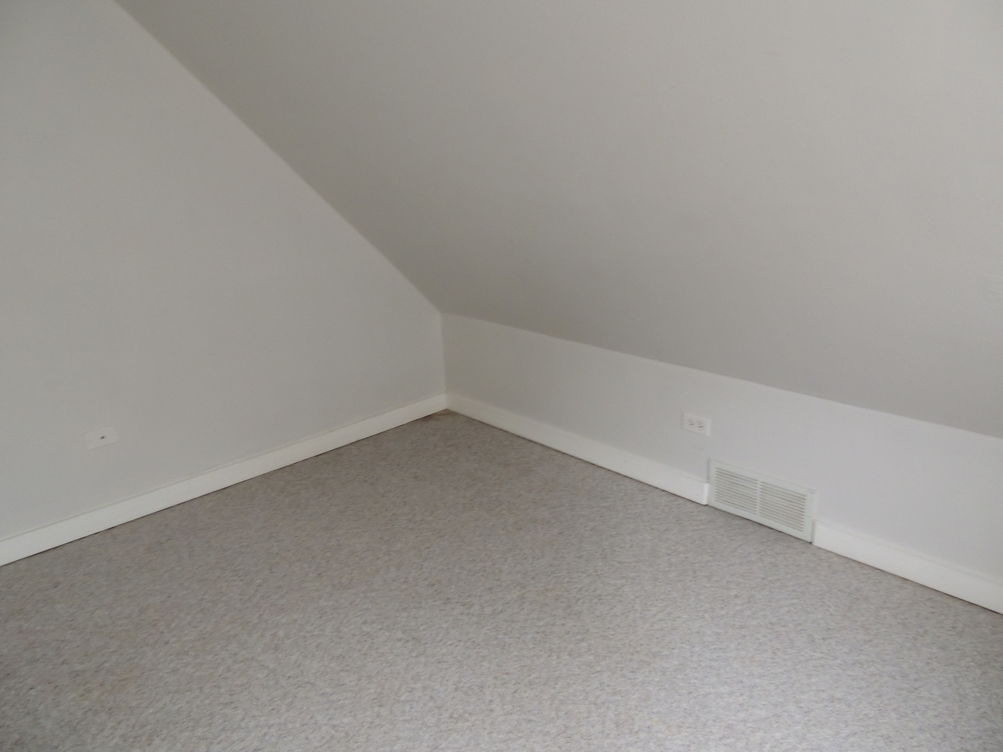 1369 Argyle Road LaSalle, IL 61301 - Photo 11 of 14 a view of an empty room