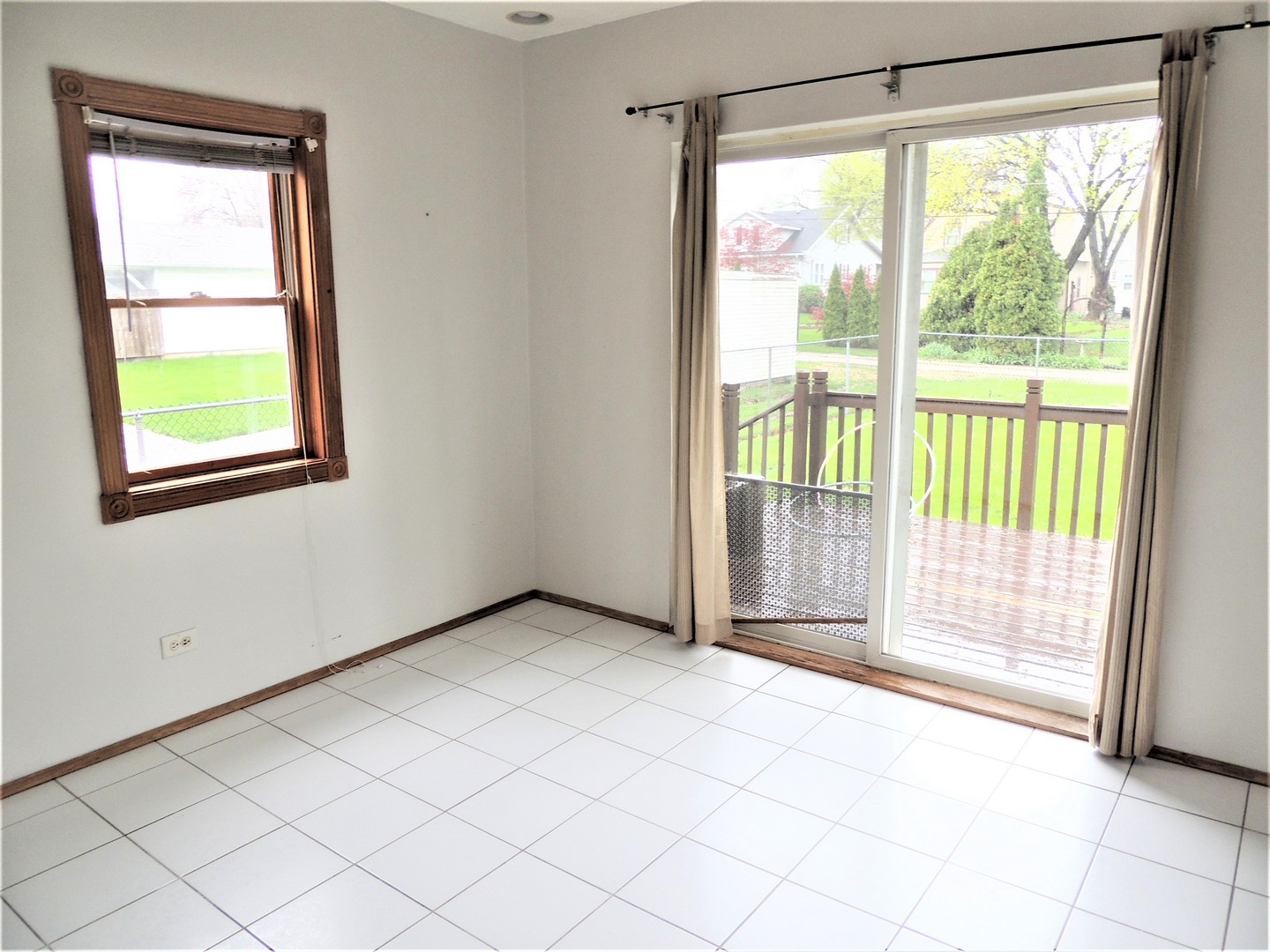 1369 Argyle Road LaSalle, IL 61301 - Photo 8 of 14 a view of an empty room and window