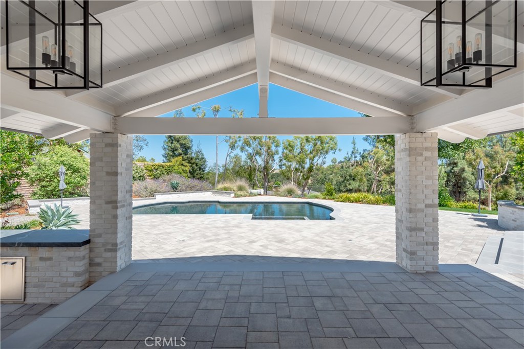 24884 Jim Bridger Road Hidden Hills, CA 91302 - Photo 25 of 31